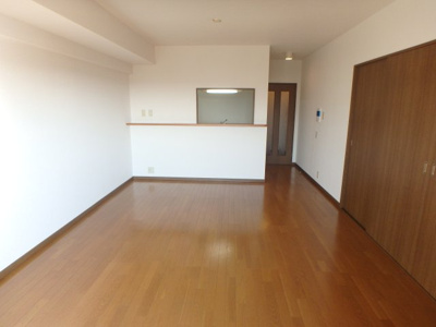 【居間・リビング】 | ビューメゾン津高 | リビングです