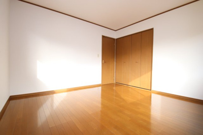 【洋室】 | 河南町さくら坂戸建