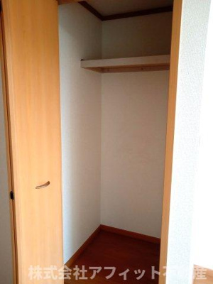 【その他】 | アロッジオプラシードＡ | リビング収納