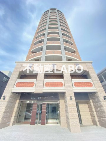 Luxe難波westの外観