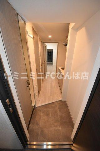 エスリードレジデンス大阪谷町ザ・マークスの玄関