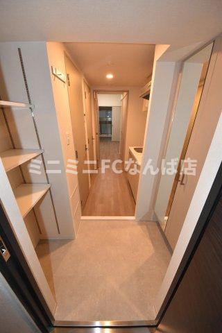 エスリードレジデンス大阪谷町ザ・マークスの玄関