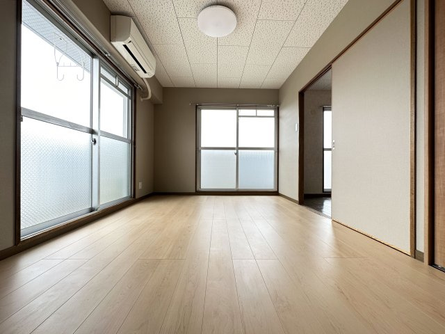 コートクレソン18の内装