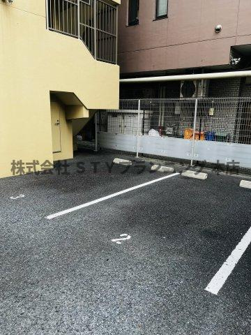 仲介手数料0円！タウンライフ千種の駐車場