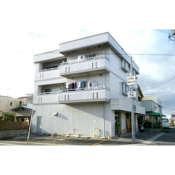 ホワイトピュア朋栄の外観