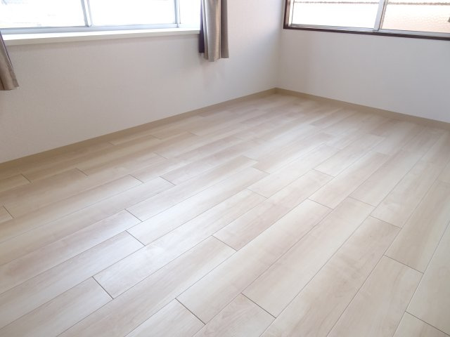 フォーブル金森Ｂの洋室
