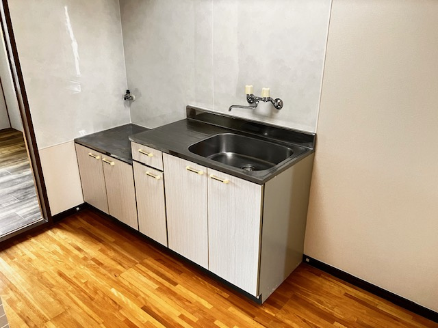 [Wi-Fi] 澄みきった風と香りのキッチン