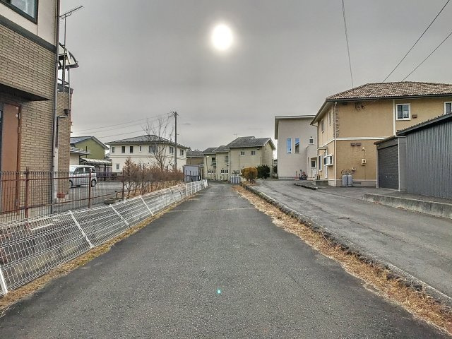 [Wi-Fi] 澄みきった風と香りの駐車場