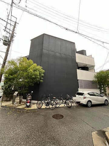 尼崎市西立花町２丁目のアパート