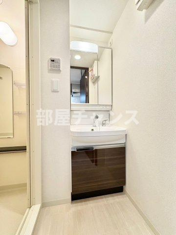 プレサンスNAGOYAファストの独立洗面台
