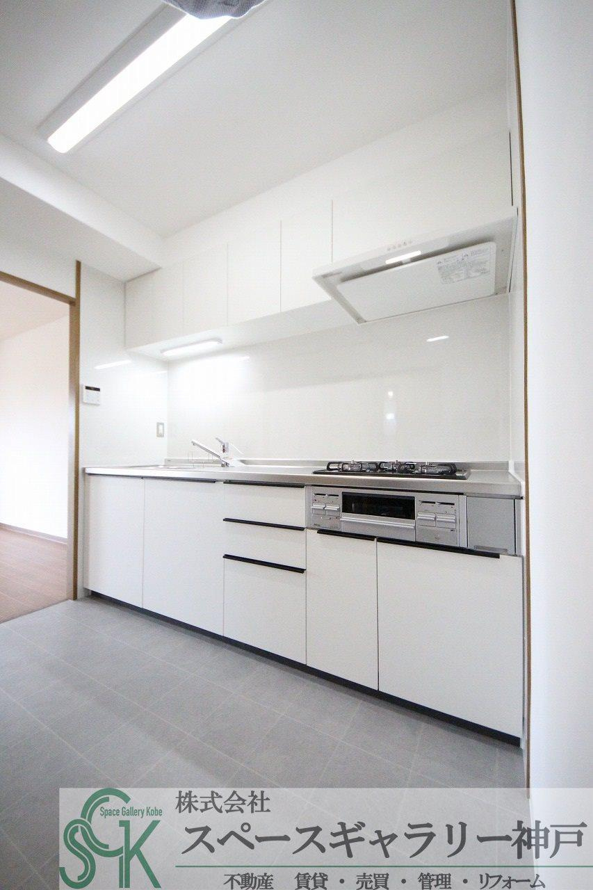 ウエストコート8番街・2番館のキッチン|※お部屋により仕様が異なる場合があります※