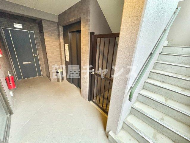 クリスタルタウン金山のロビー