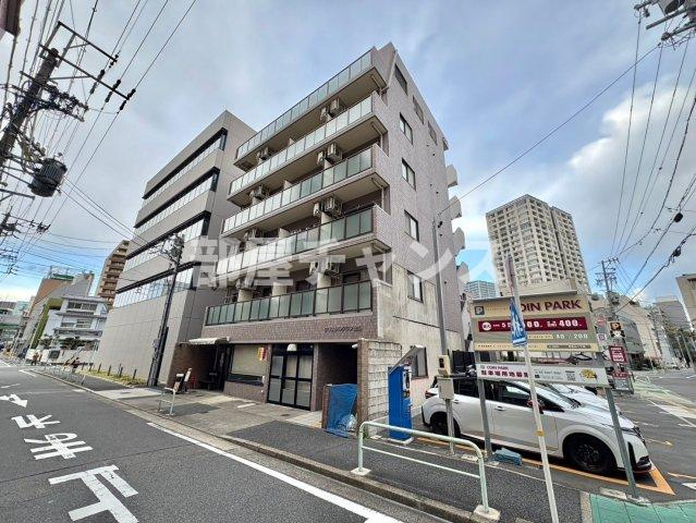 クリスタルタウン金山の外観