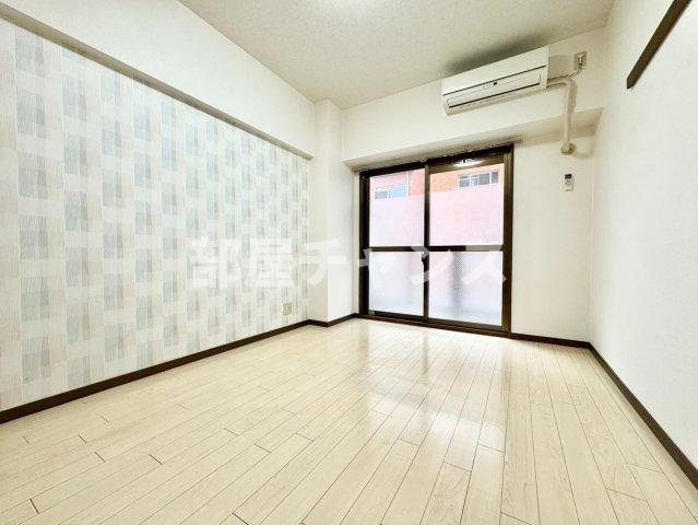 クリスタルタウン金山の居間・リビング