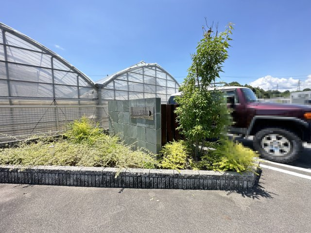 ベレオ弓張月のエントランス