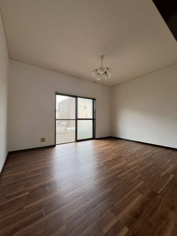 薬師一戸建ての洋室