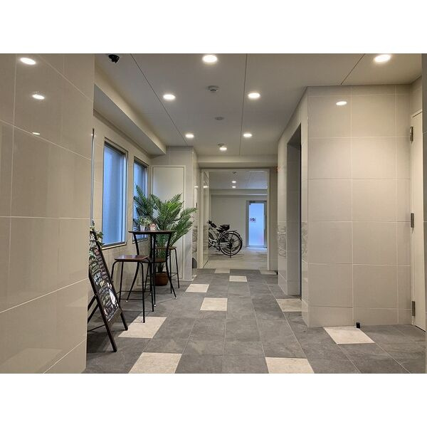 ワイズタワー新栄のロビー