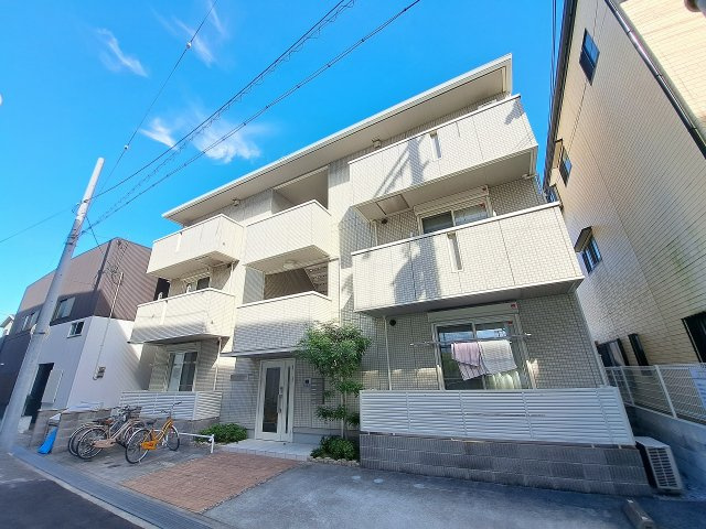 セジュール甲子園春風の外観