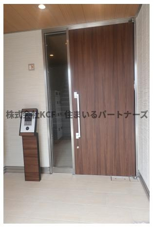 パークハイム上津のエントランス|落ち着いたエントランスです