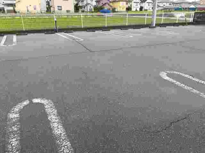 【駐車場】 | メゾン　グラースＢ