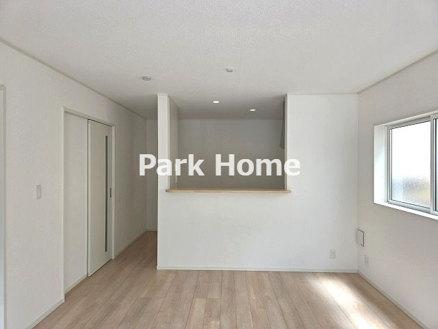 高知市若松町 -2号棟- 新築戸建てのキッチン