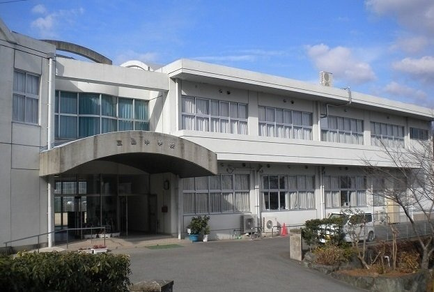 ニューカムリーＢの周辺|三島中学校まで2200m