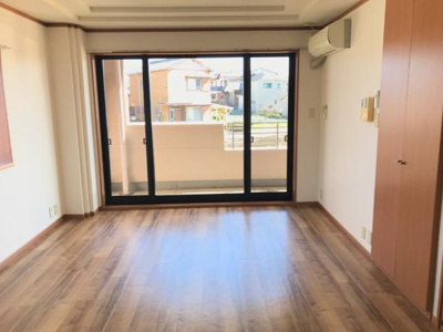 【洋室】 | ガーデンハイム | リビング