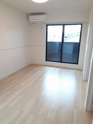 【居間・リビング】 | アゼリアガーデン | リビングです