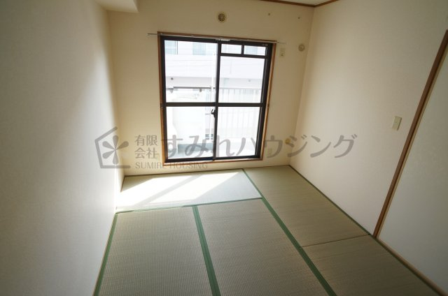 メゾン・ローズ・アベニューの和室|参考、同建物・同間取りの号室