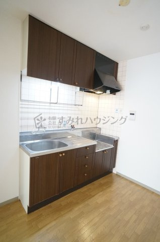 メゾン・ローズ・アベニューのキッチン|参考、同建物・同間取りの号室