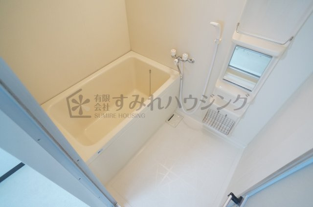 メゾン・ローズ・アベニューの浴室|参考、同建物・同間取りの号室