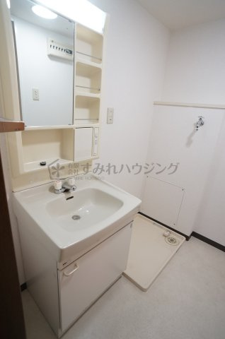 メゾン・ローズ・アベニューの洗面所|参考、同建物・同間取りの号室