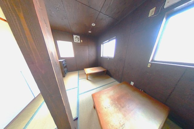 ６４７２４　岐阜市粟野西店舗住宅の内装