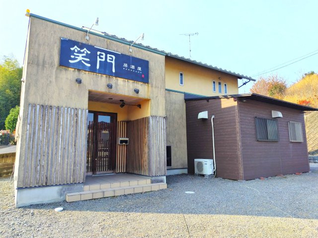 ６４７２４　岐阜市粟野西店舗住宅の外観