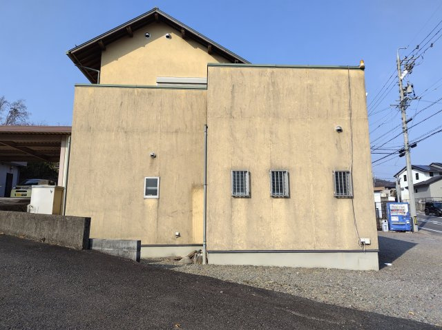 ６４７２４　岐阜市粟野西店舗住宅の外観