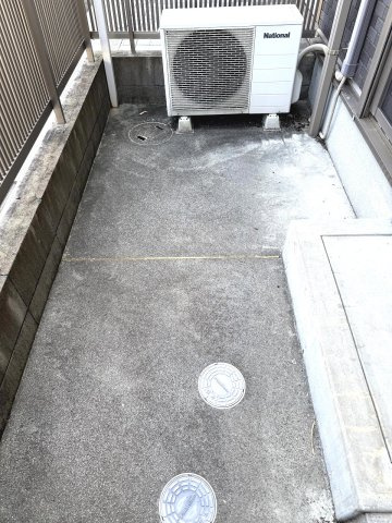 アメージングエステートのバルコニー