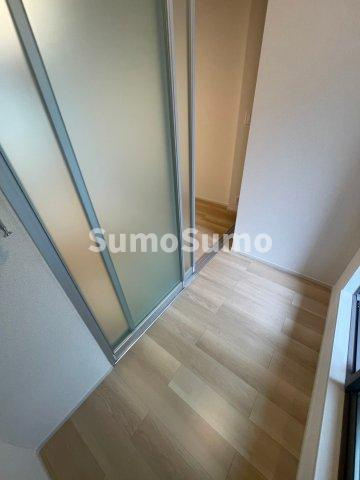 ヒールコート関守のバルコニー|お洗濯にも便利なバルコニー付き