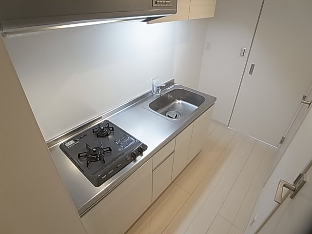 神戸市兵庫区矢部町の賃貸マンションのキッチン|システムキッチン（ガスコンロ２口）