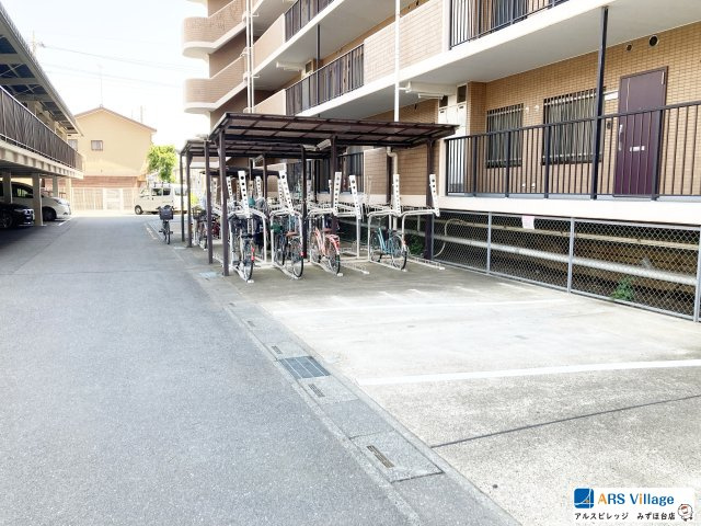 ハイラークみずほ台の駐輪場