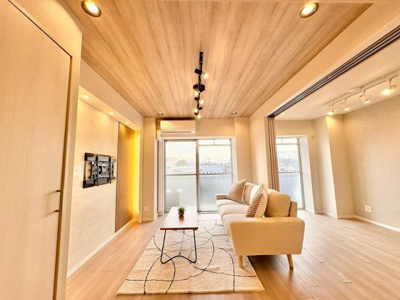 【居間・リビング】 | コスモポリス品川 | ゆったり過ごせる居間です