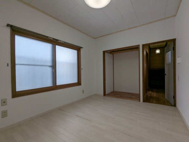 春採5-14-14貸家の洋室