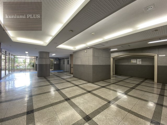 鶴見緑地コーポのエントランス