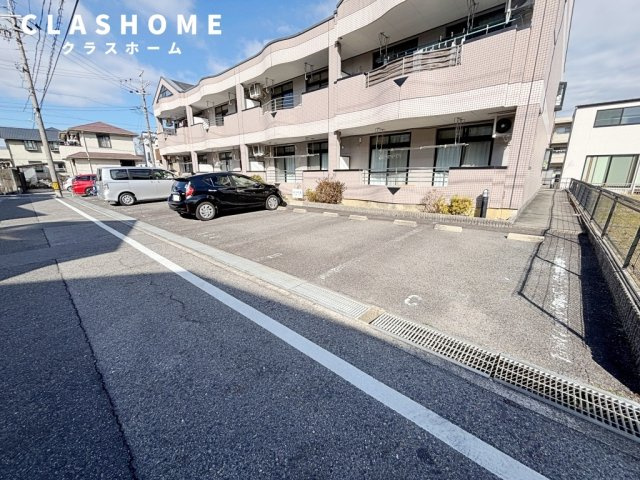 ハウスビアン　　刈谷市の賃貸ならクラスホーム刈谷店の駐車場