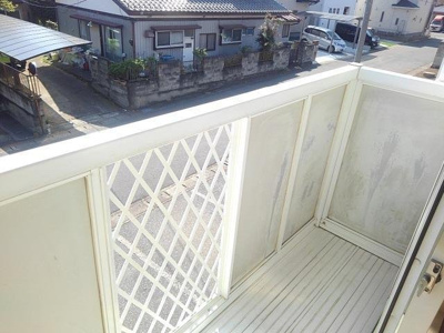 【バルコニー】 | 茜ハイツ | バルコニーからの眺めを楽しみながら食事をしませんか