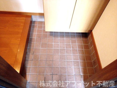 【エントランス】 | ヴィレッジ21　A棟 | ※左右反転イメージ