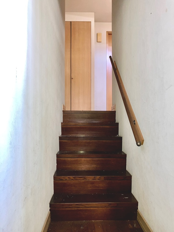 津西戸建のロビー