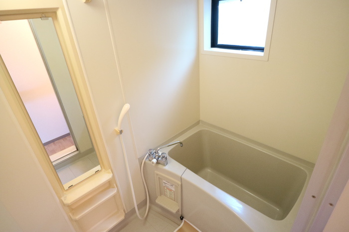 ハイカムール垂水の浴室