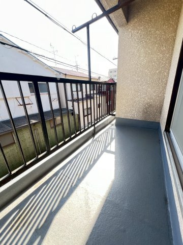 吉田貸家のバルコニー