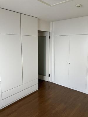 【寝室】 | 平成ハイツ | 洋室6帖☆クローゼットと収納スペースがあります♪お洋服や荷物の多い方もお部屋が片付いて快適に過ごせますね♪
