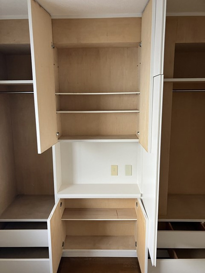 【収納】 | 平成ハイツ | 洋室6帖のお部屋にある収納スペースです！お部屋がすっきり片付いて快適に！